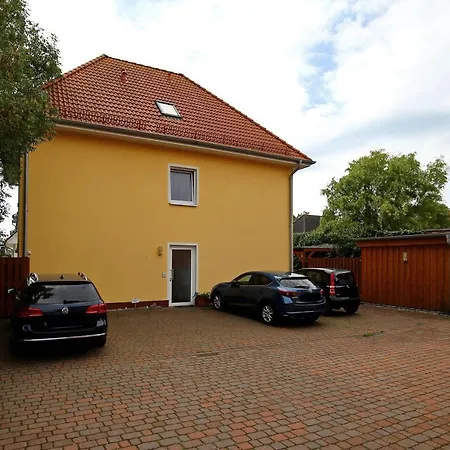 Waldstrasse 9 03